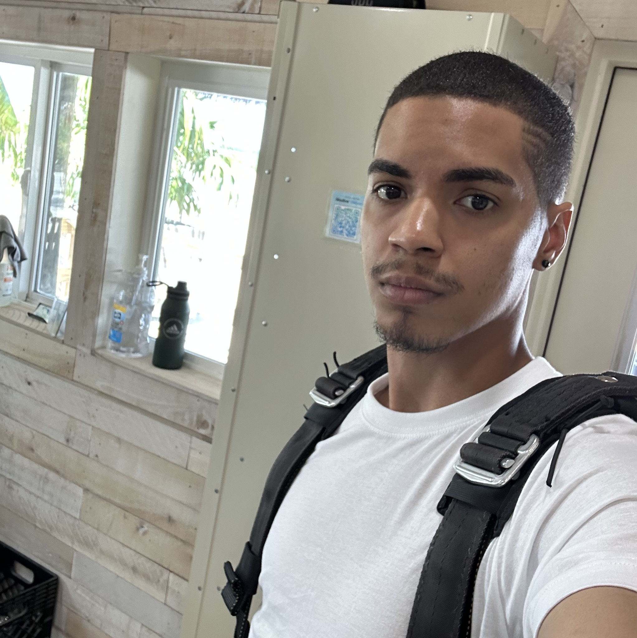 Profile of Elbert Mejia