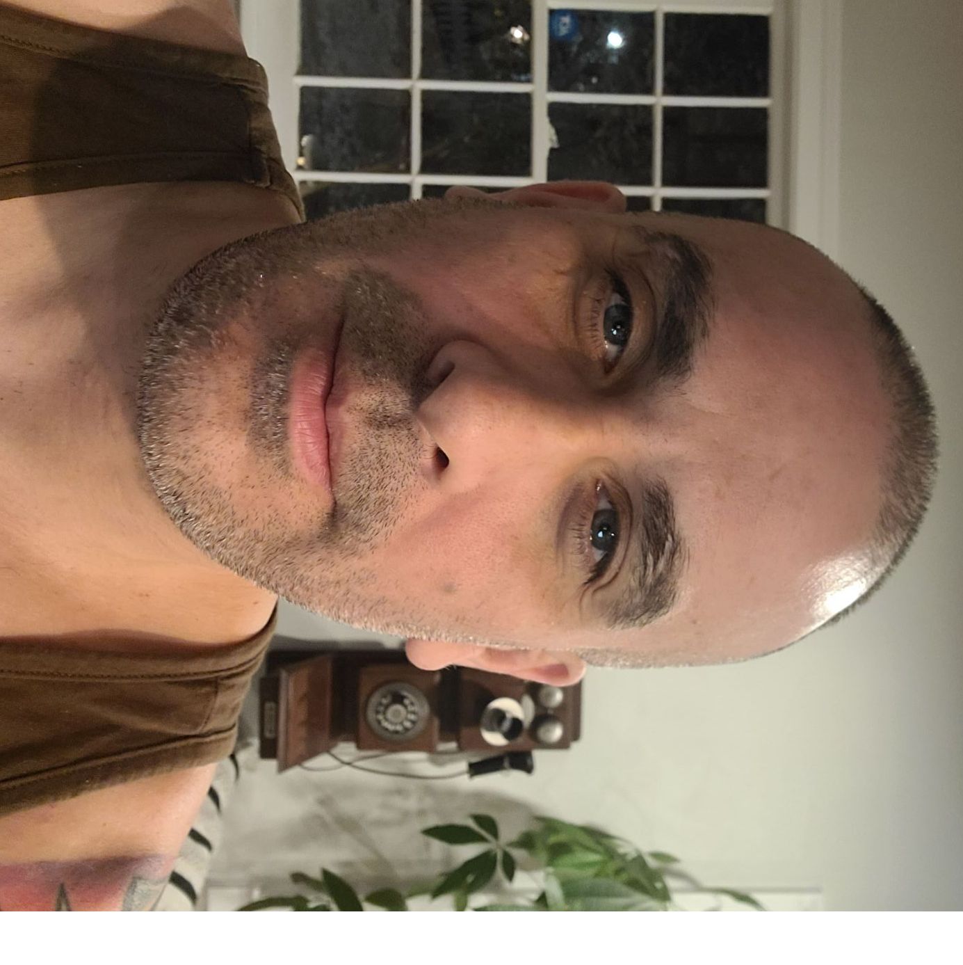 Profile of Raul Toscano