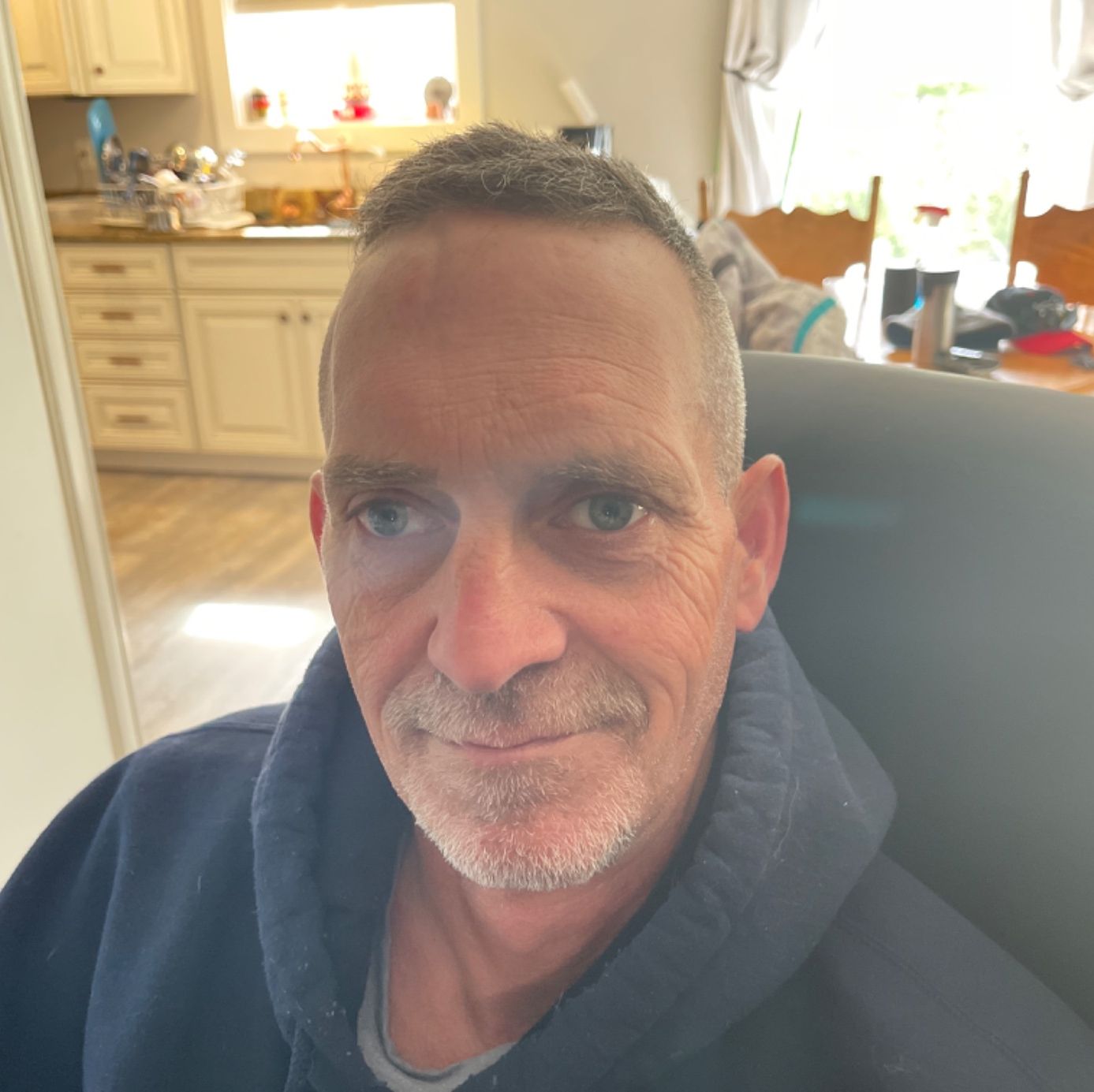 Profile of Thomas Sands