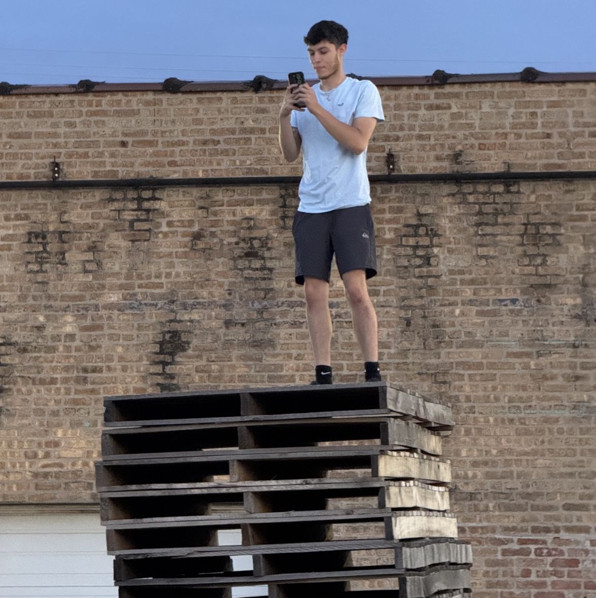 Profile of Mauricio Leon