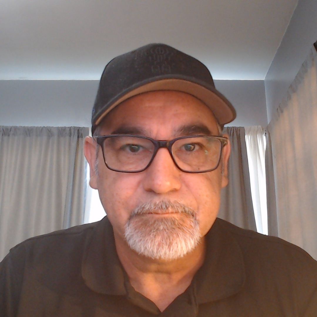 Profile of Gerardo Flores