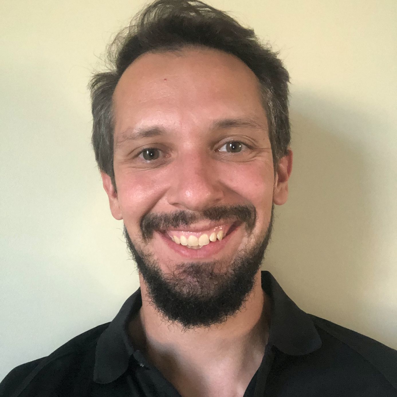 Profile of Scott Robertson