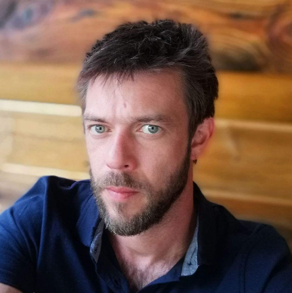 Profile of Stephen Simmons