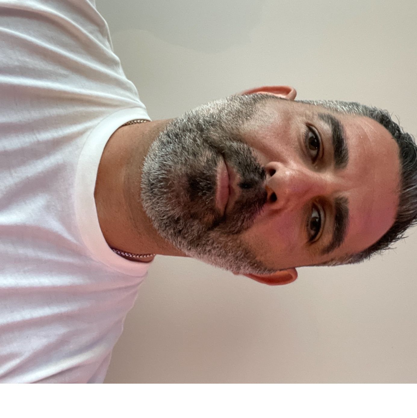 Profile of Raymond Davoudi