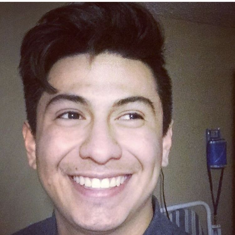 Profile of Ismael Hueramo