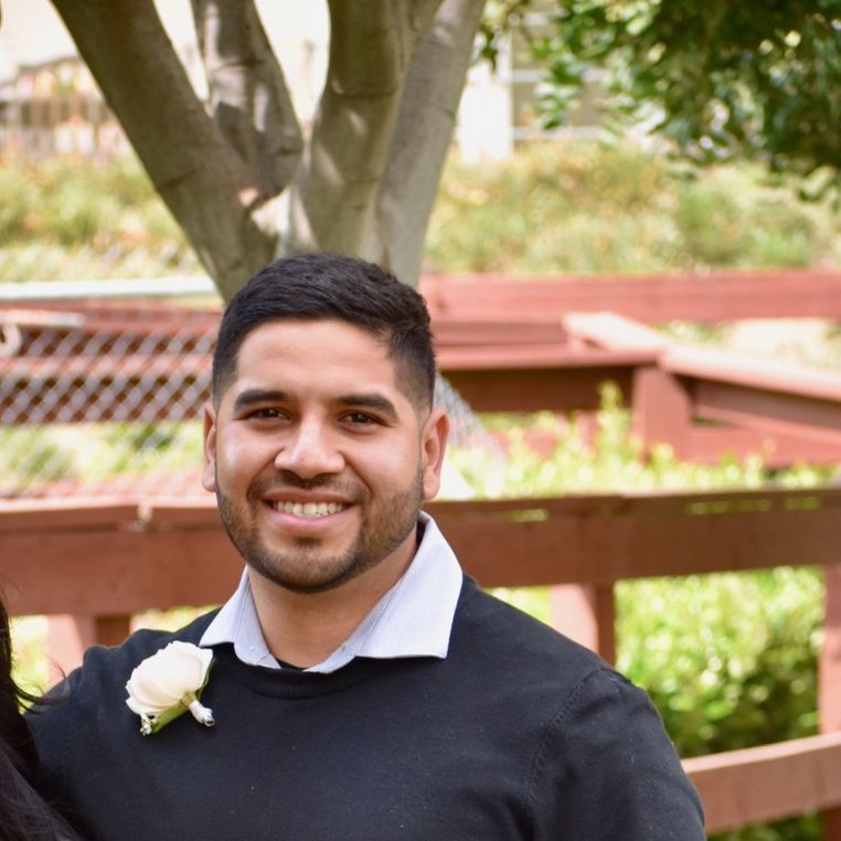 Profile of Vicente Gomez