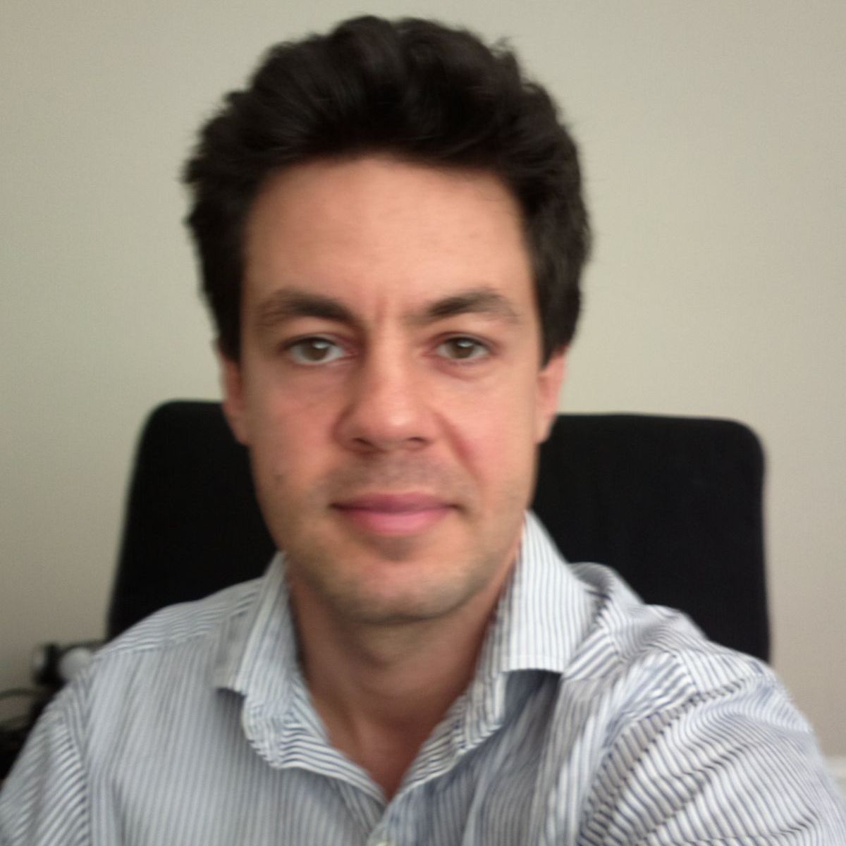 Profile of Raoul Motiu