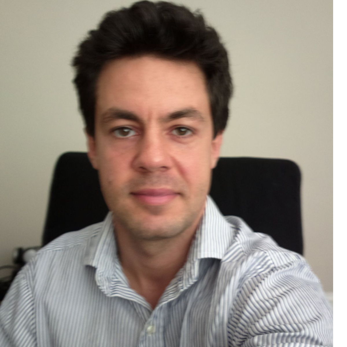 Profile of Raoul Motiu