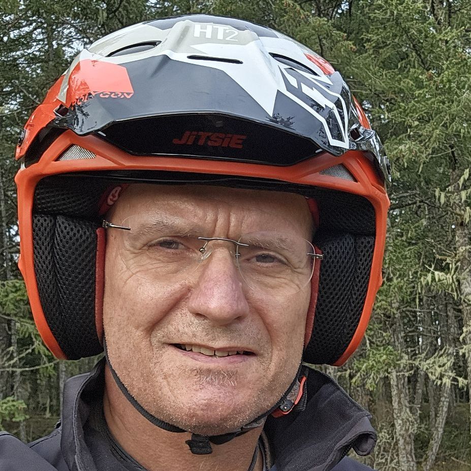 Profile of Scott MacDougall