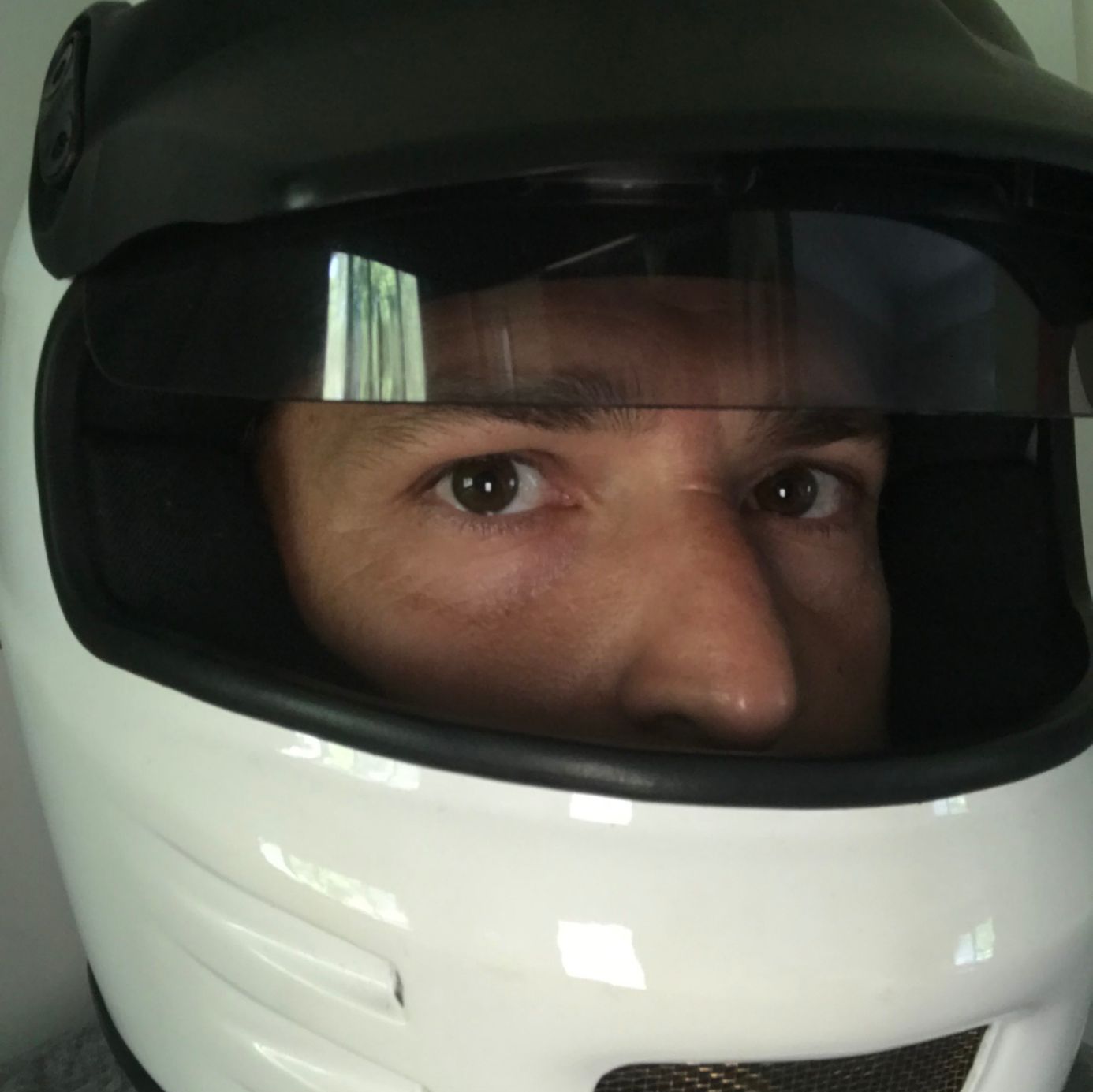 Profile of Damian Pissarouk