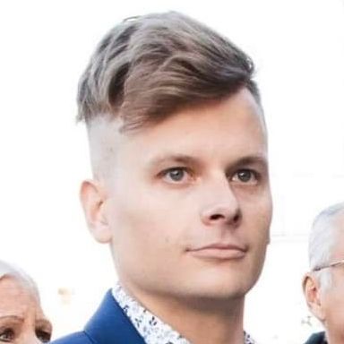 Profile of Aaron Prahlow