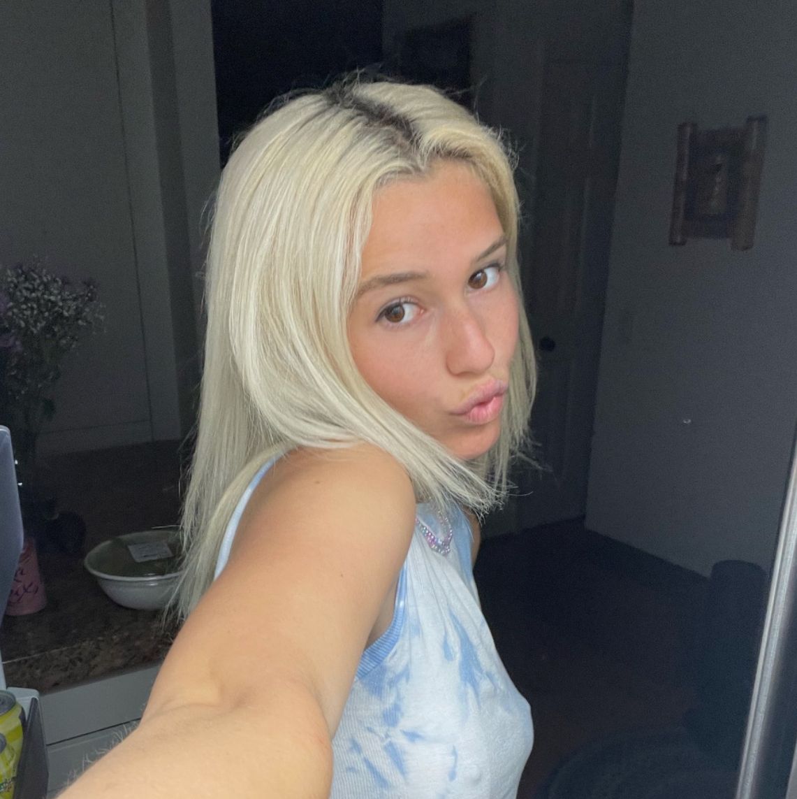 Profile of Kelly Sidney