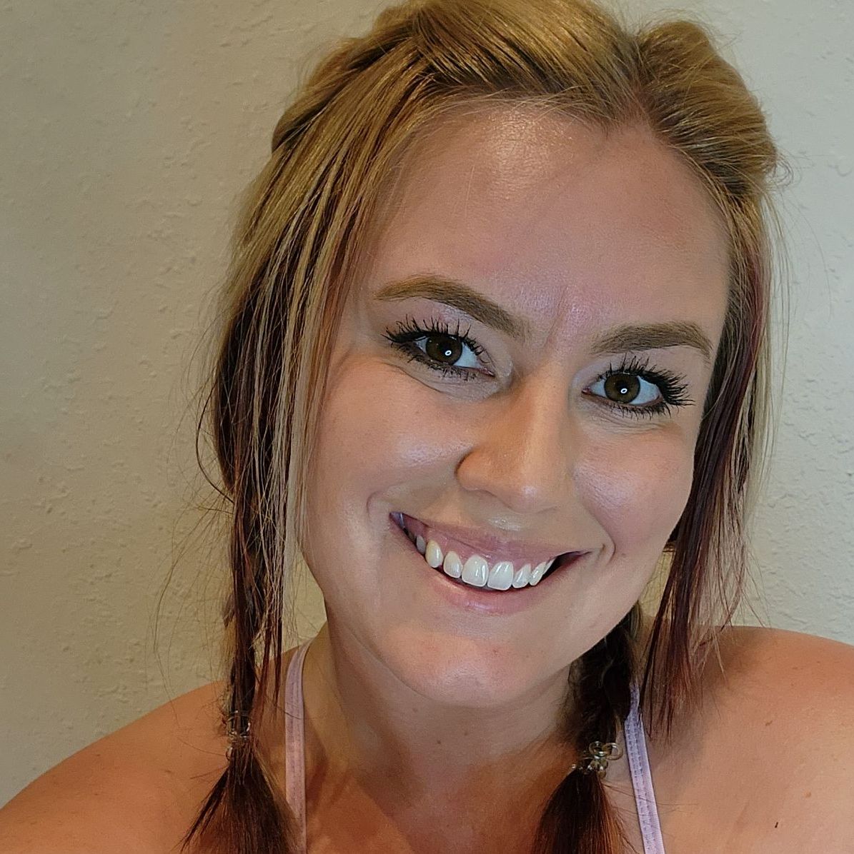 Profile of Kelsie Cole