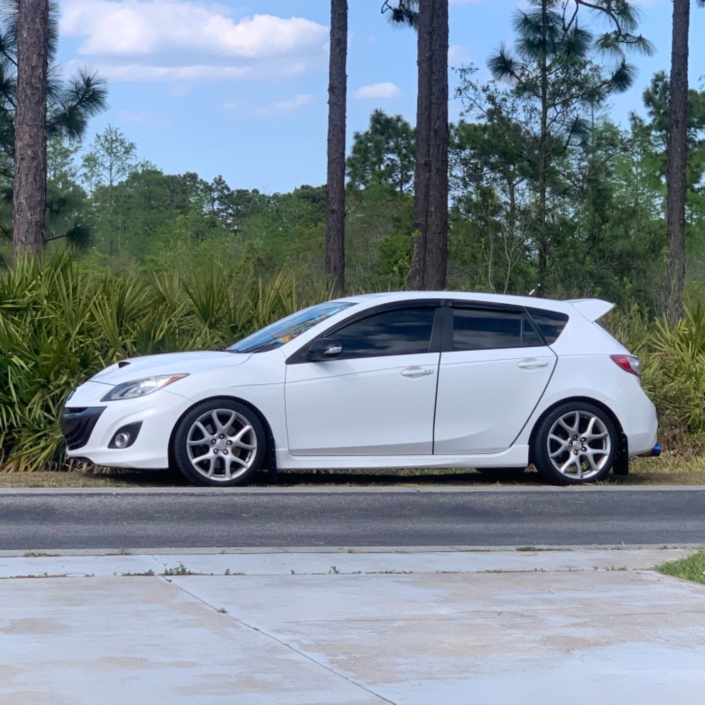 Profile of Pablo Atencio Elia