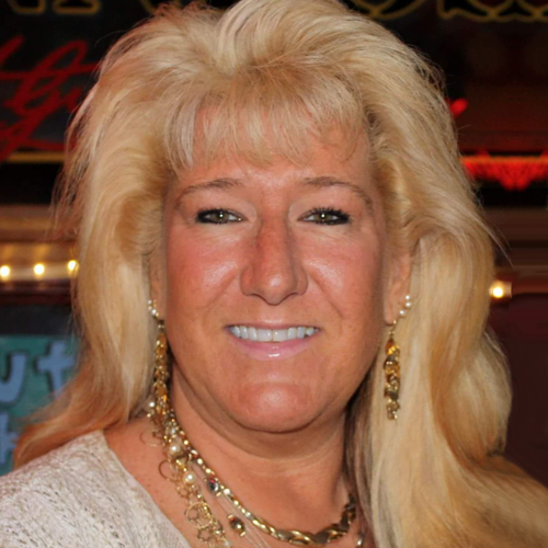 Profile of Carrie DeLeon