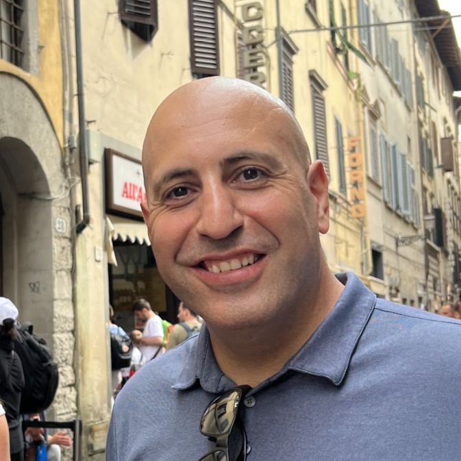 Profile of Dikran Sarkis