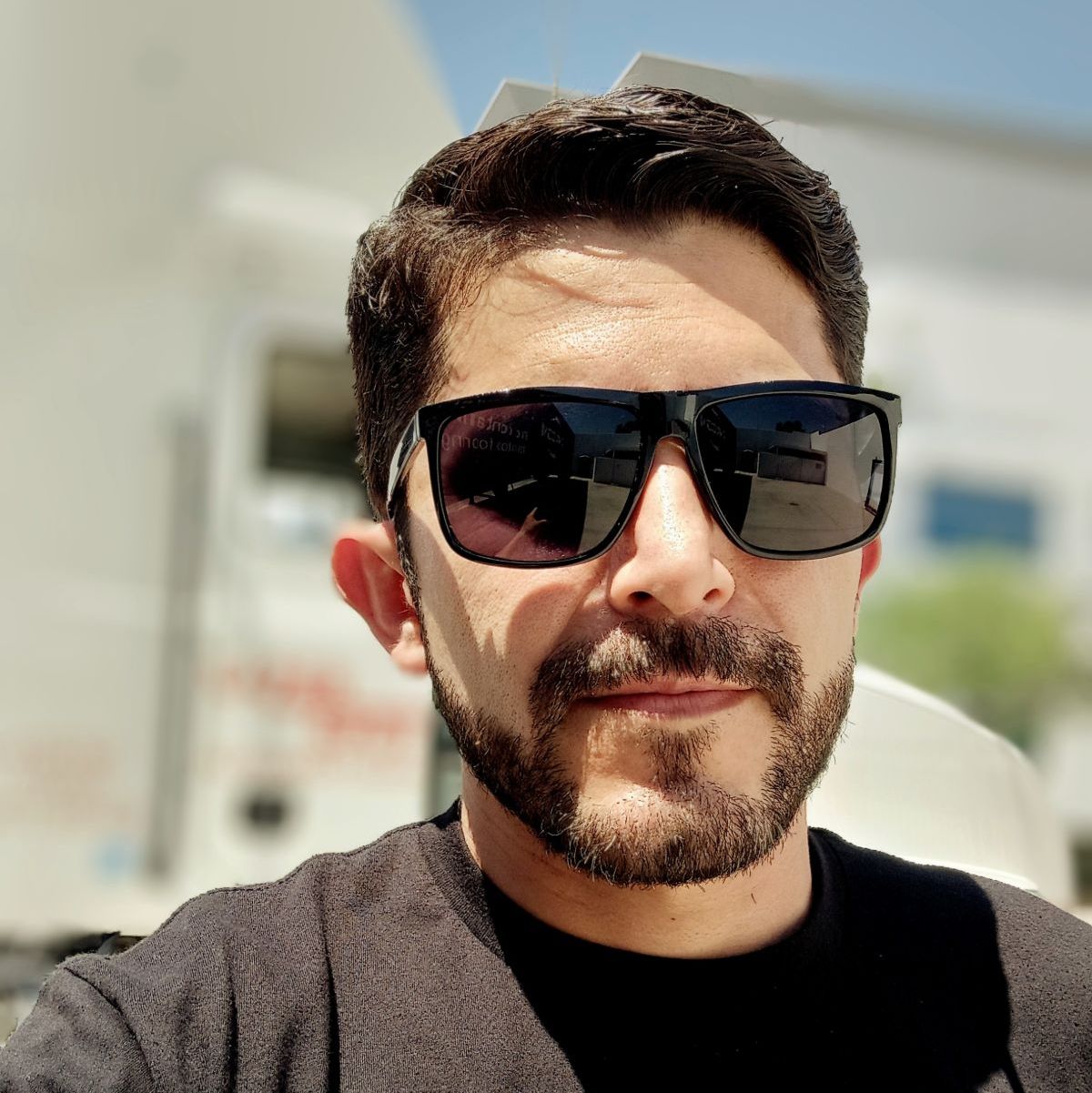 Profile of Emmanuel Martinez