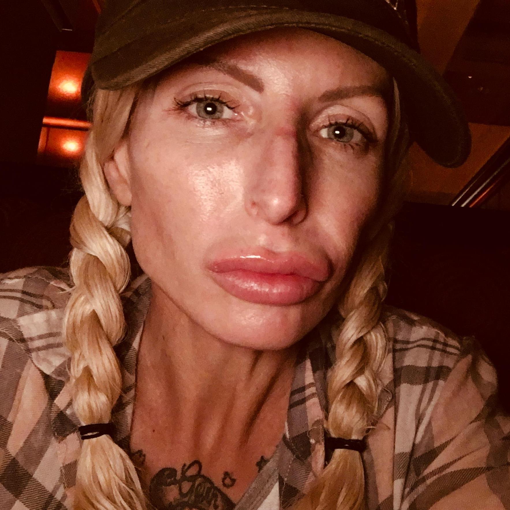 Profile of Lizzy Lesneski