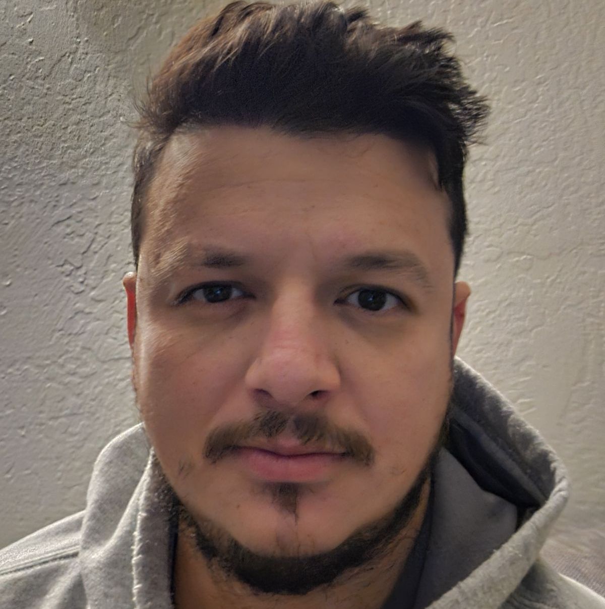 Profile of Jhon Pareja