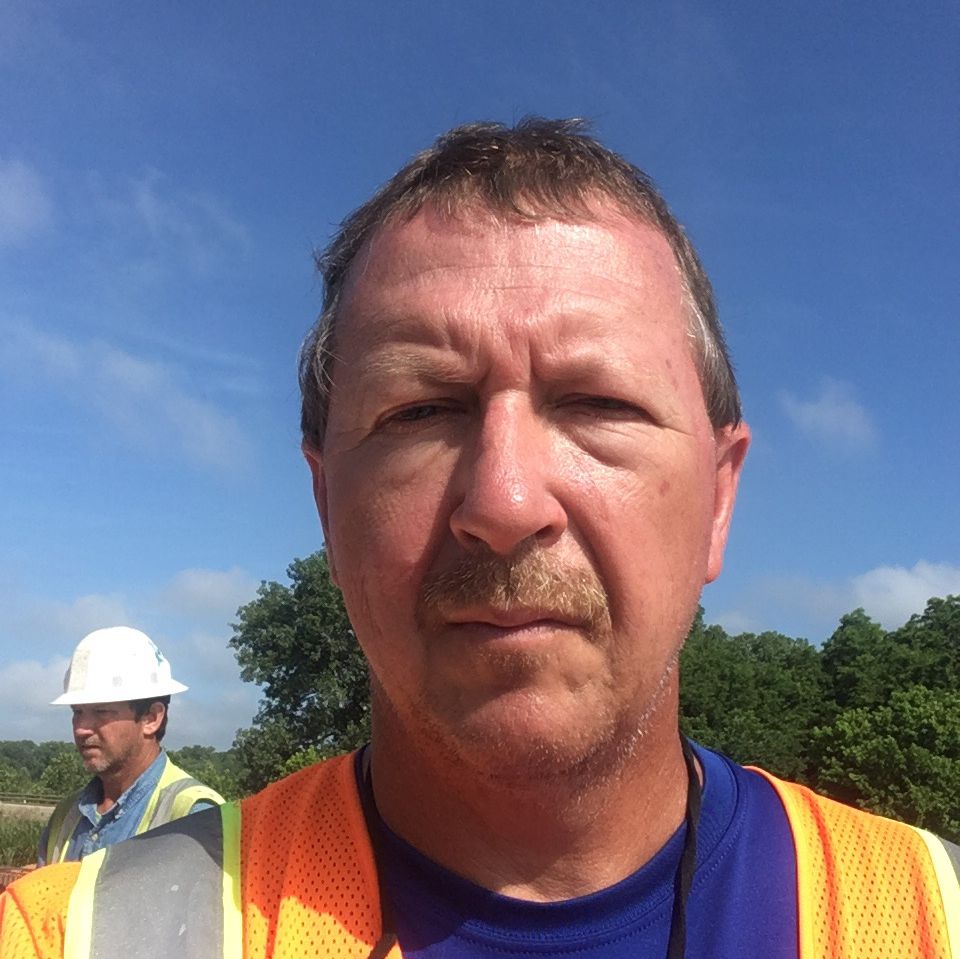 Profile of Robert Darin Laughard