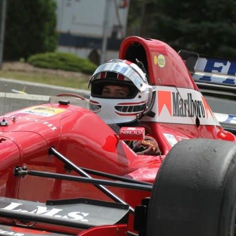 Profile of Daniel Thiel