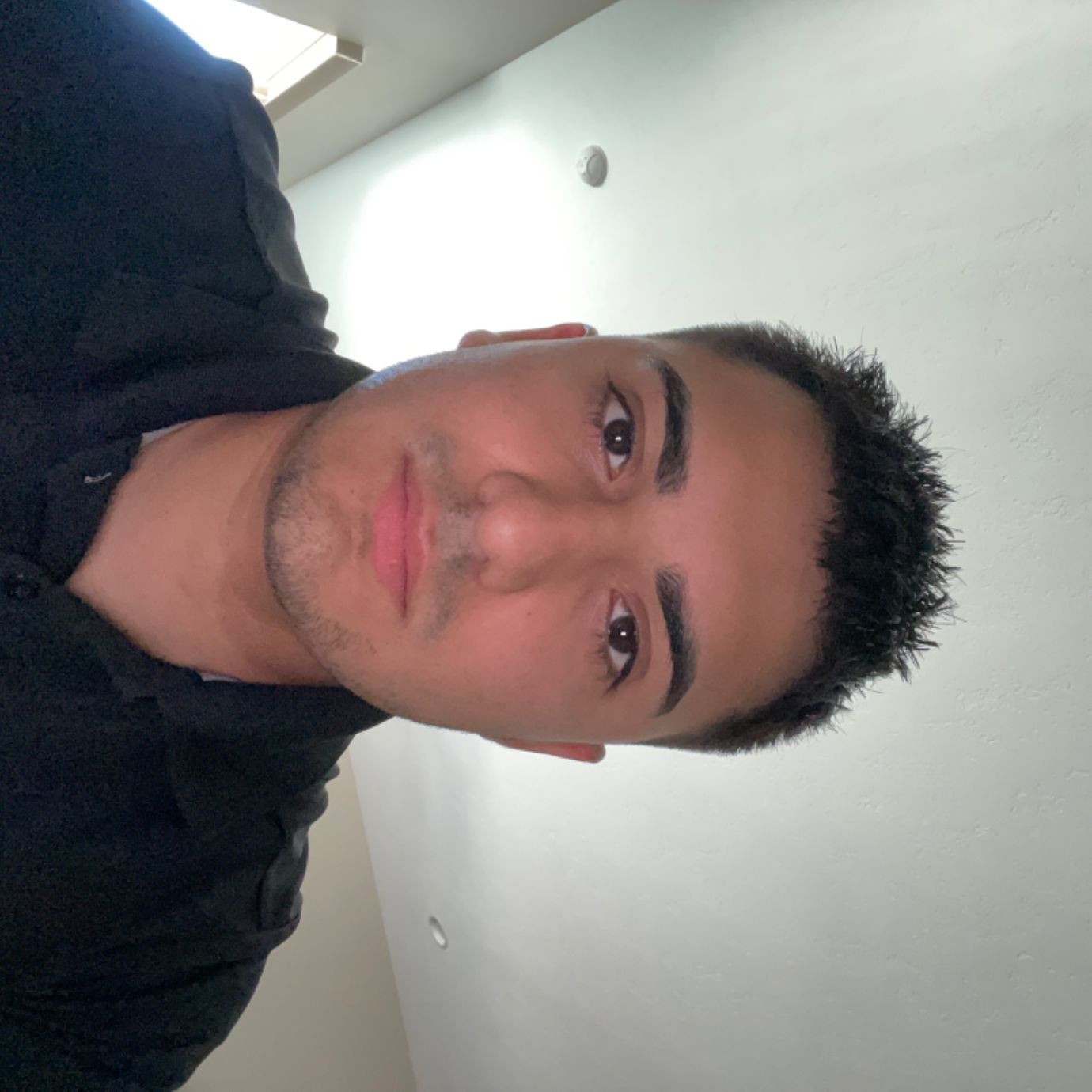 Profile of Simon Lopez