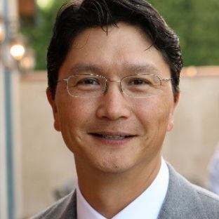 Profile of Scott Larson