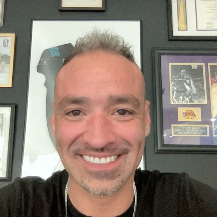 Profile of Carlos Herrera