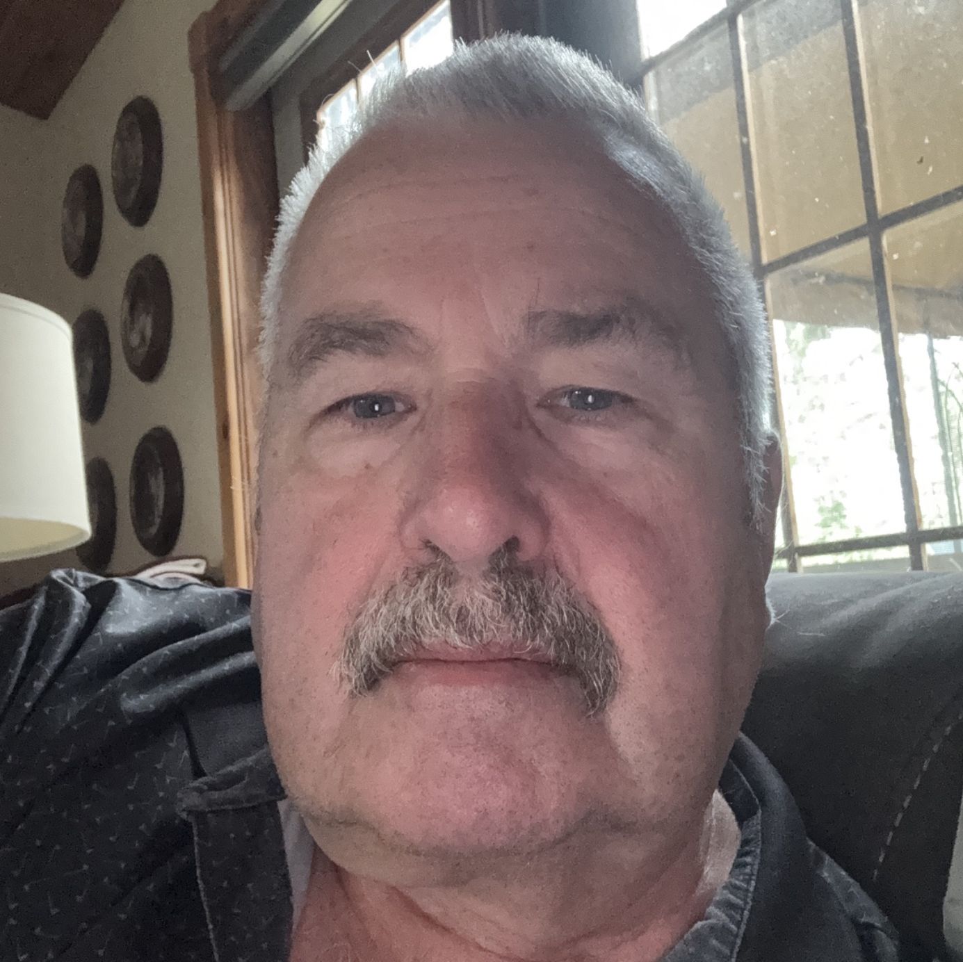 Profile of Ralph Schipholt