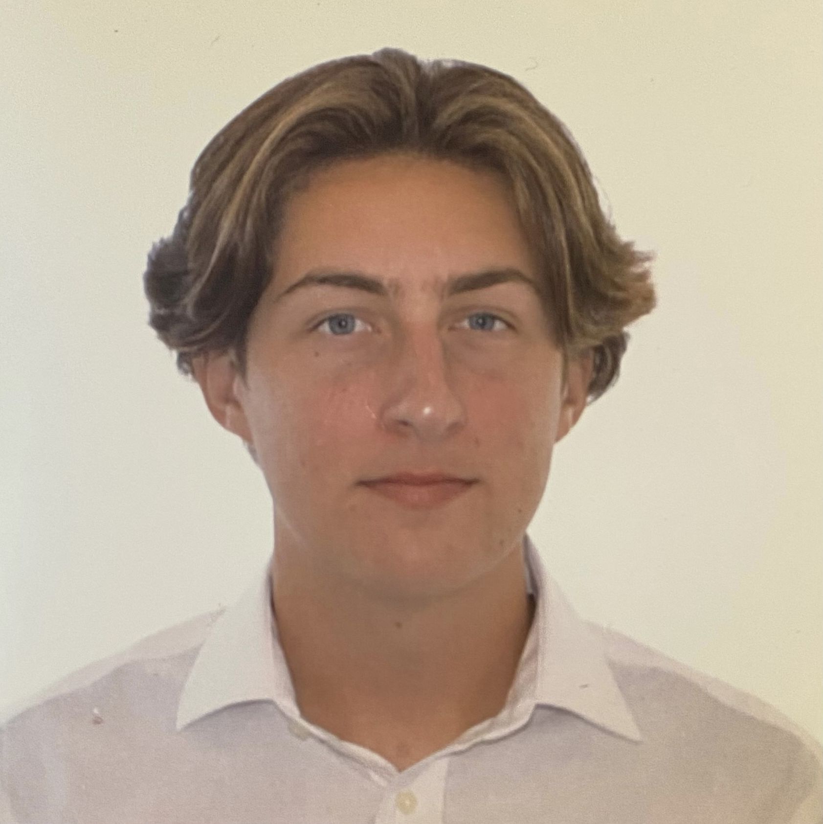 Profile of Alexander Massoumi