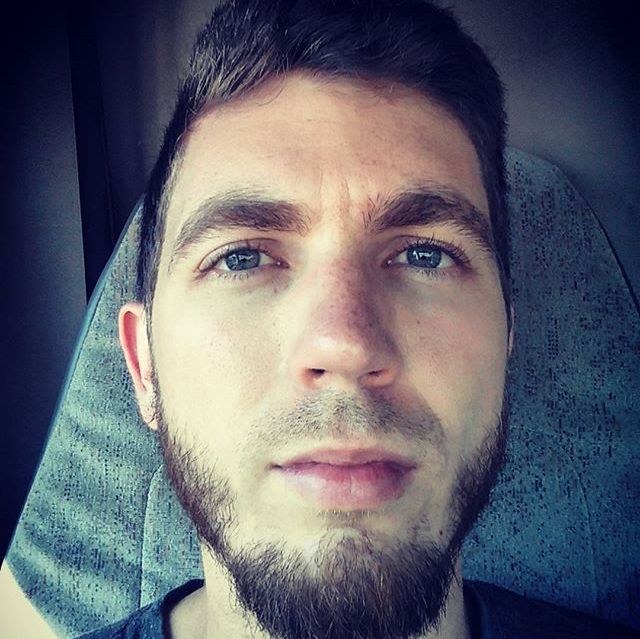 Profile of Chris Harris