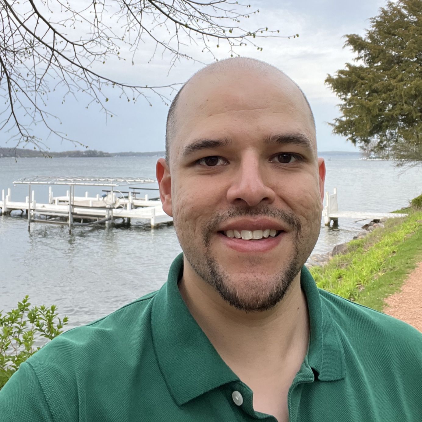 Profile of Jonas Hernandez