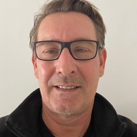 Profile of Ralf Lindackers