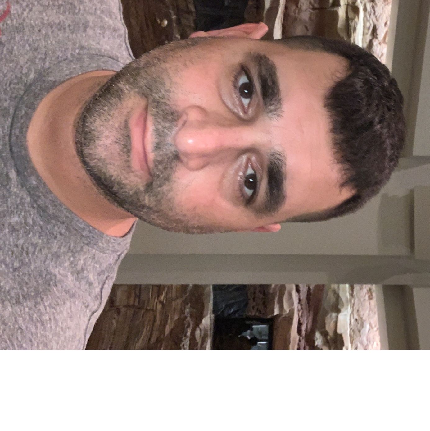 Profile of Ricardo Rey