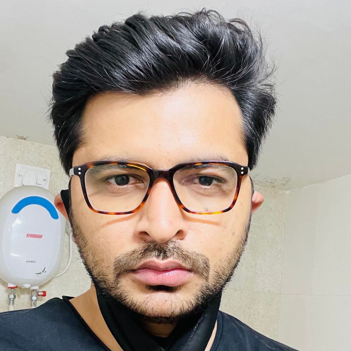 Profile of Hiren Suthar