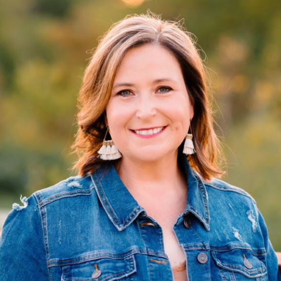 Profile of Wyndi Marston
