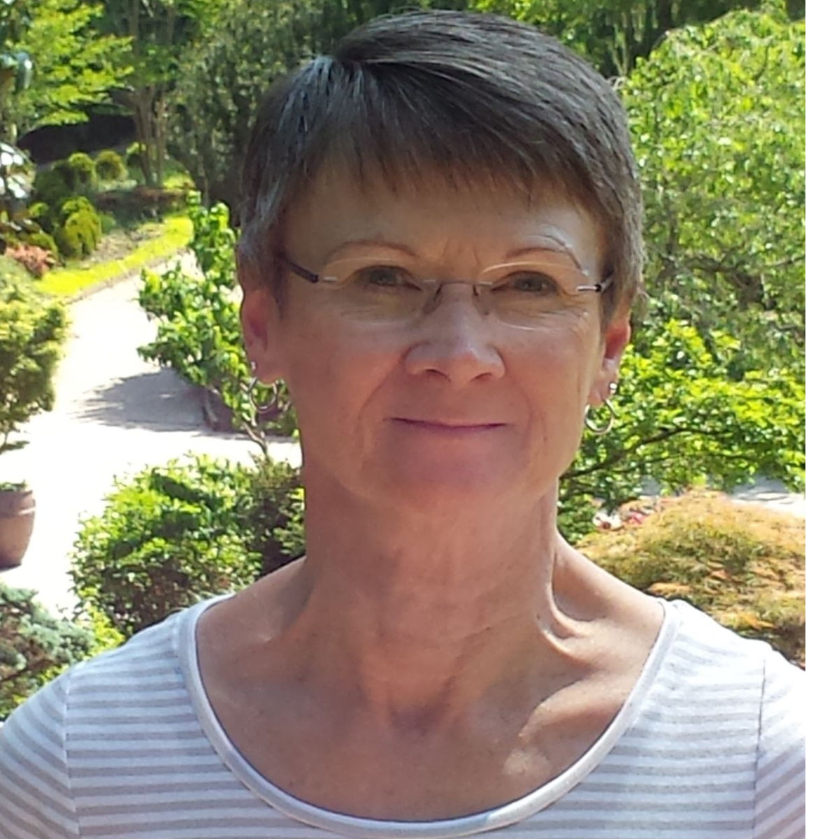 Profile of Brenda Lyons