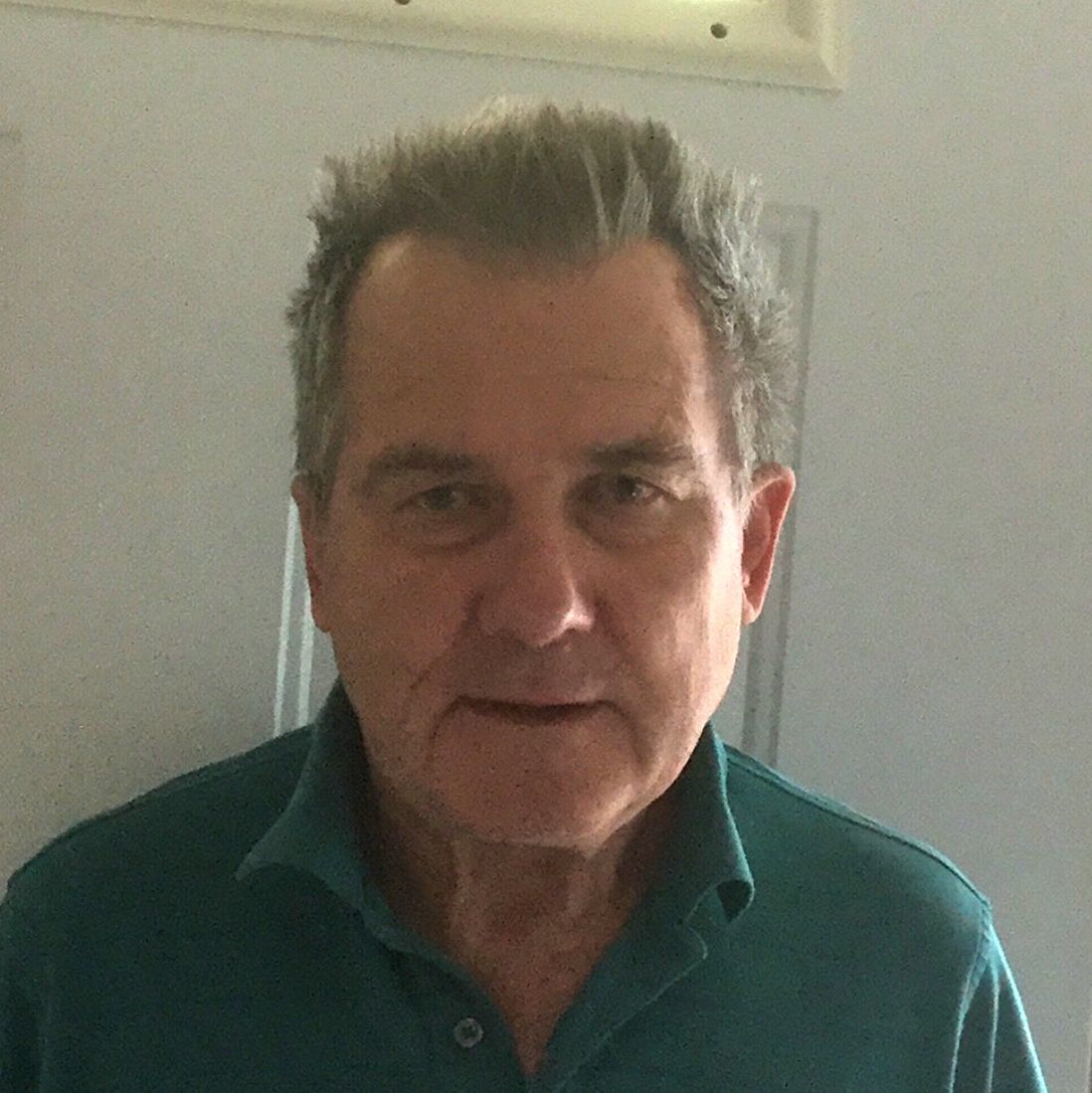 Profile of Denny Simon