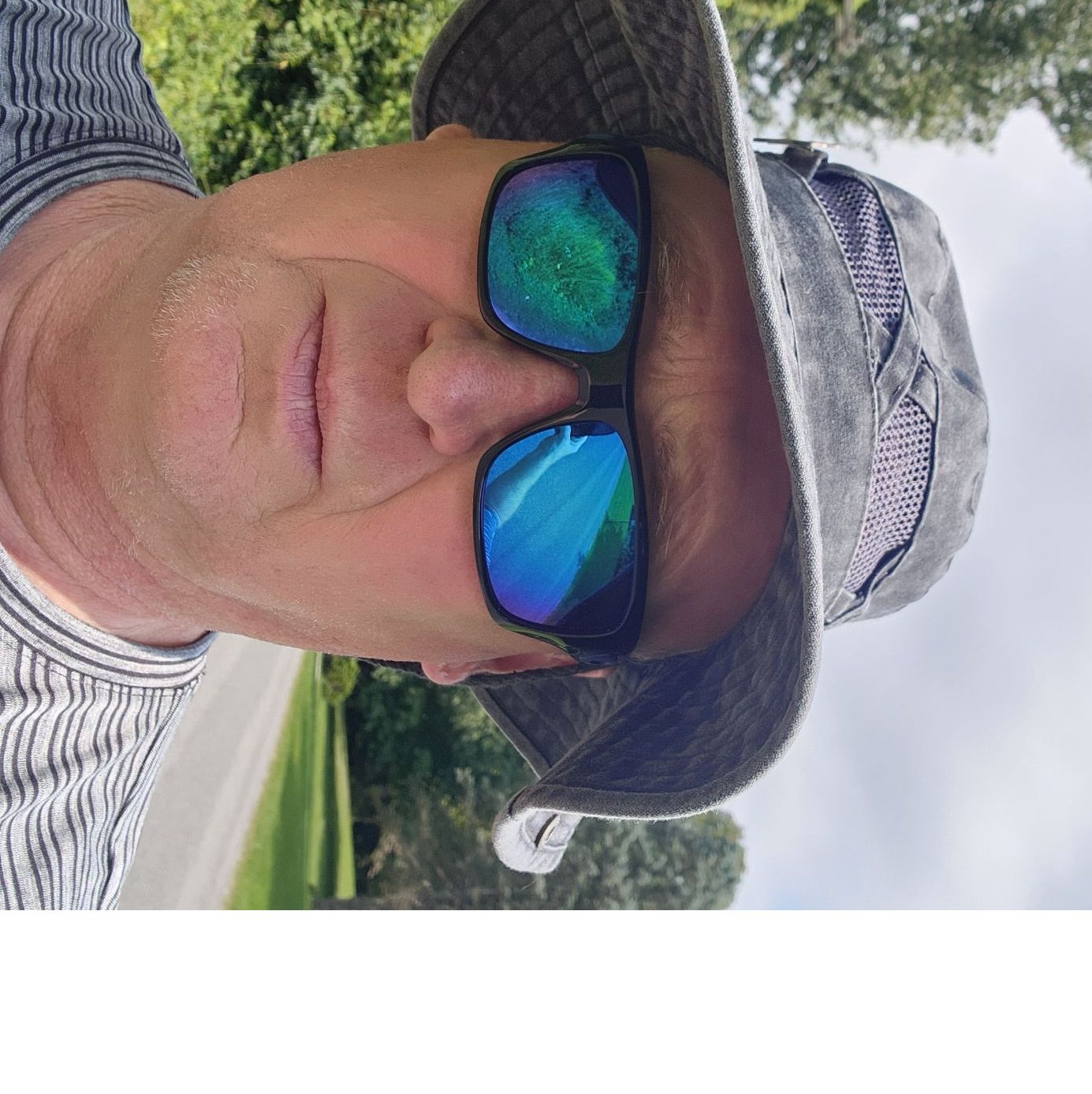 Profile of Dennis Hinkle