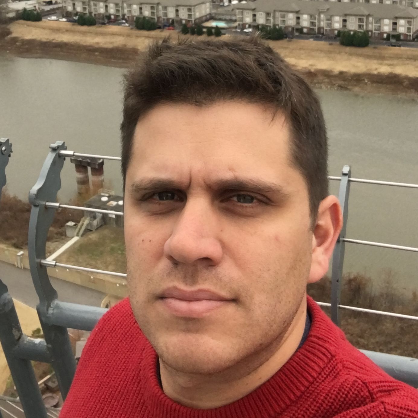 Profile of Carlos Moraes