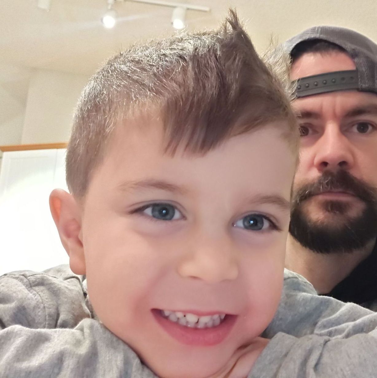 Profile of Elliott Guyon