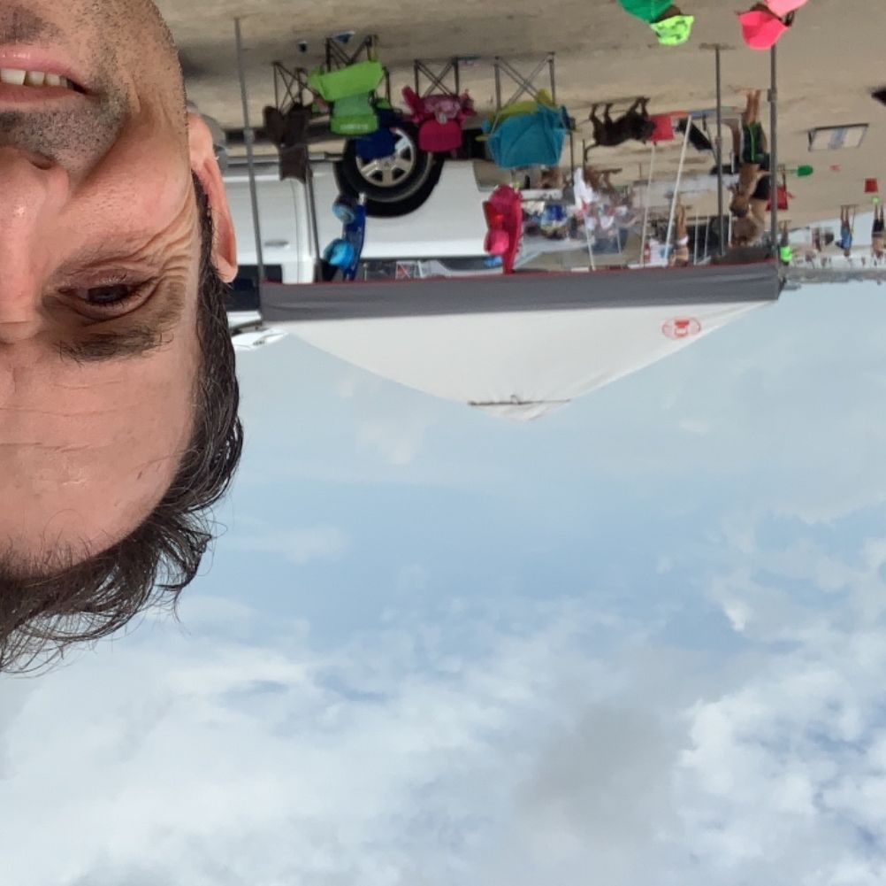 Profile of Gaston Reinoso