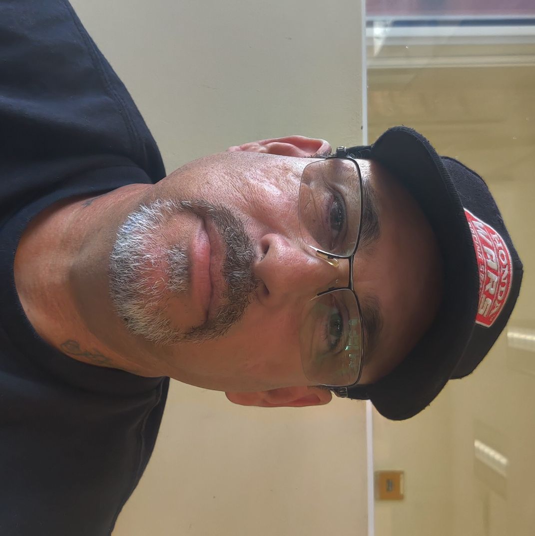 Profile of Alain Castellanos