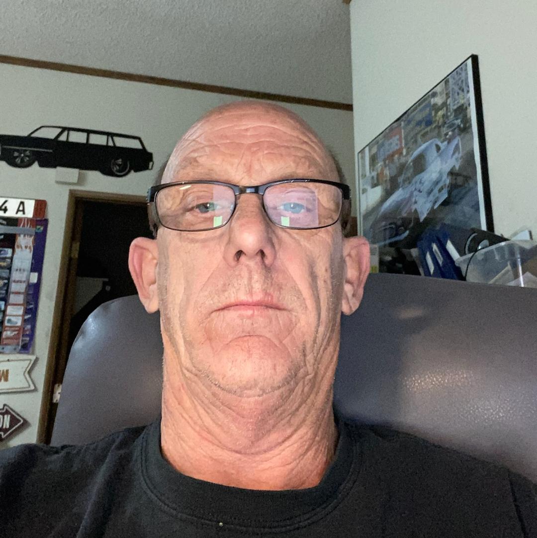 Profile of Glenn Tucker