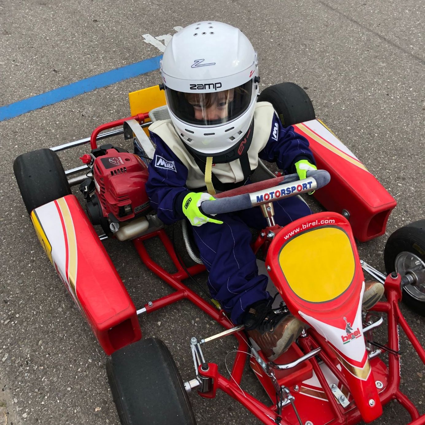 Profile of elio porozni