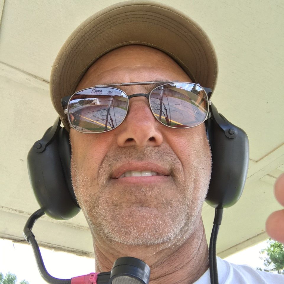 Profile of Bruce Dinoff