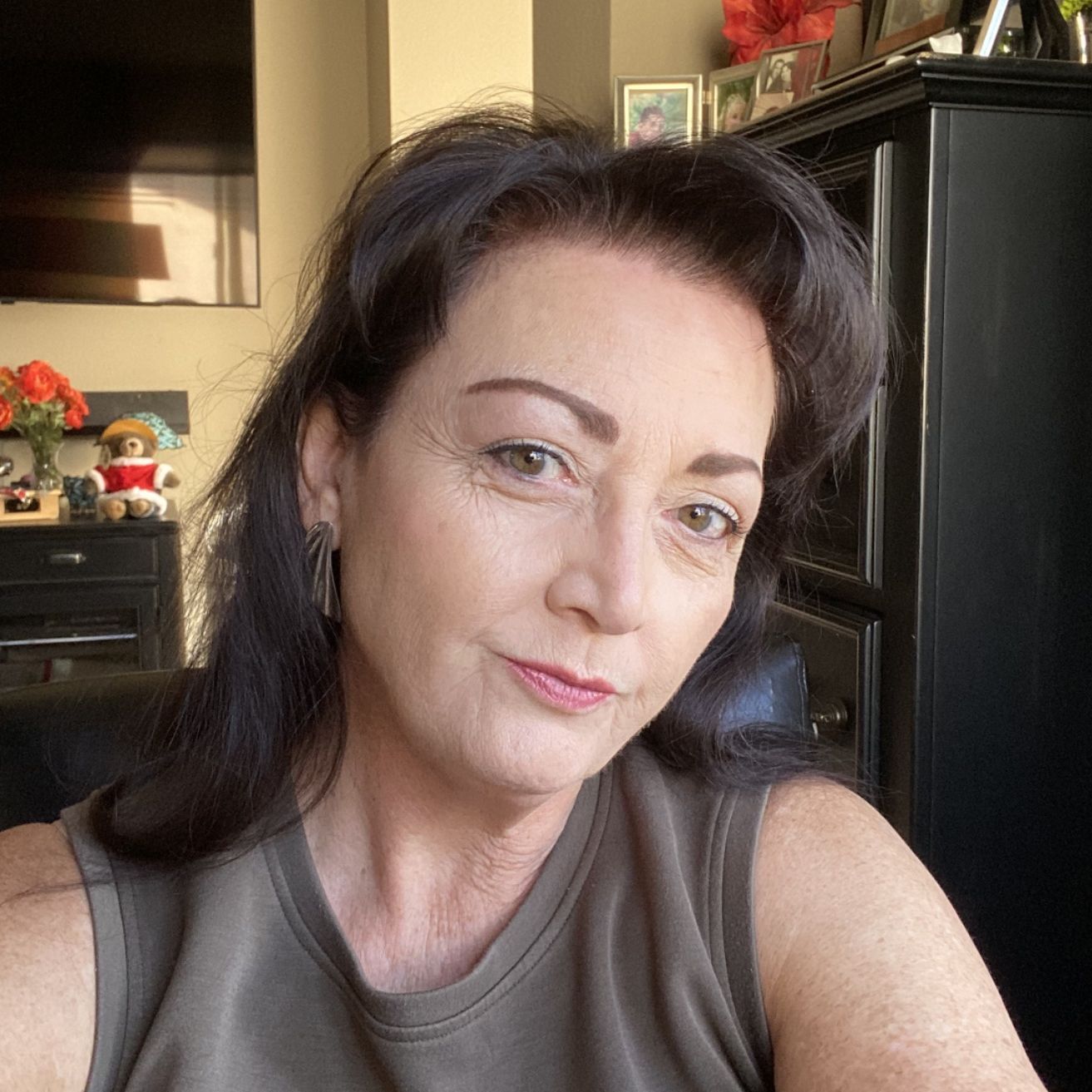 Profile of Lora Baggott