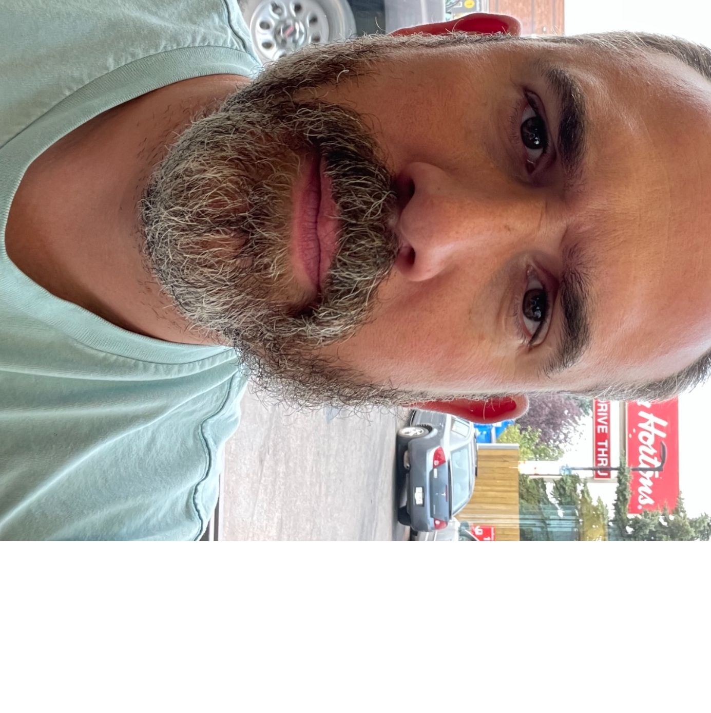 Profile of Alexander van Tulleken