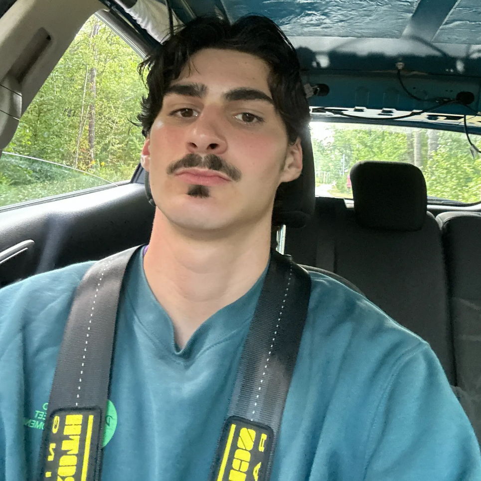 Profile of Declan Bigelow