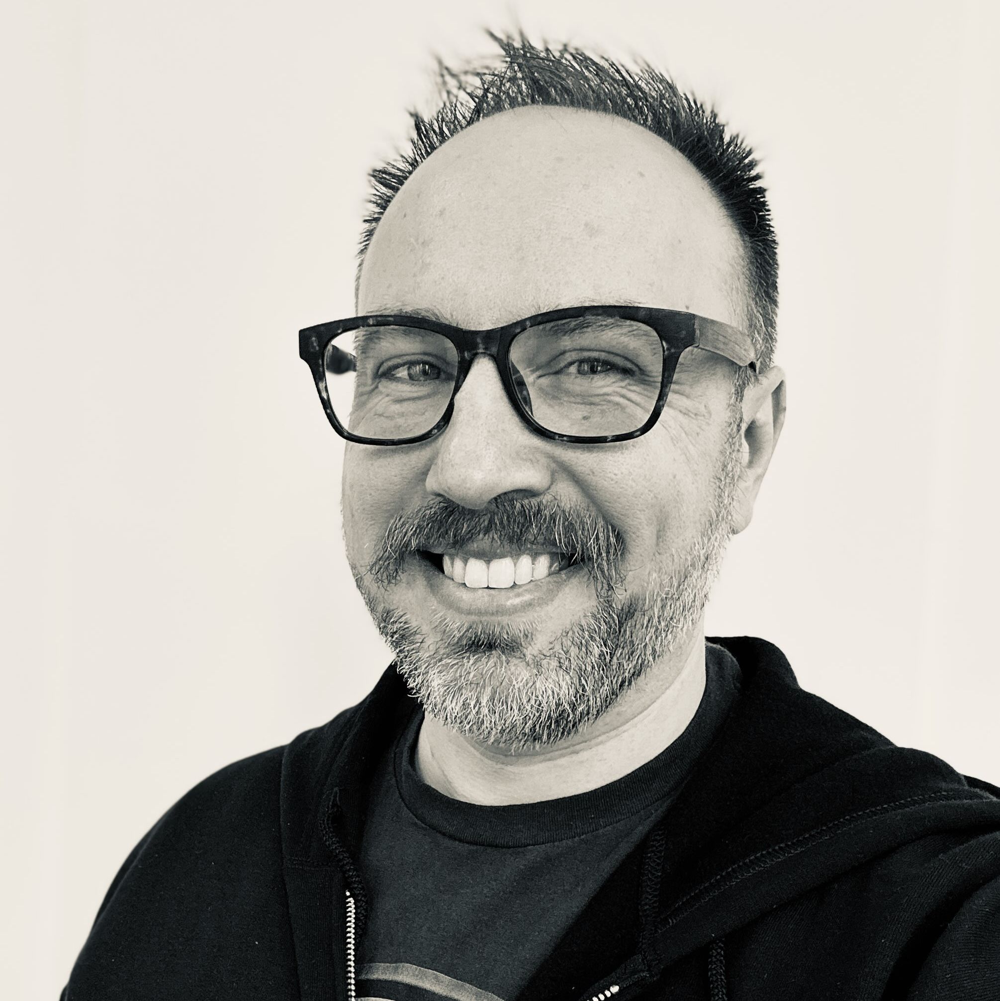 Profile of Julian Sciolla
